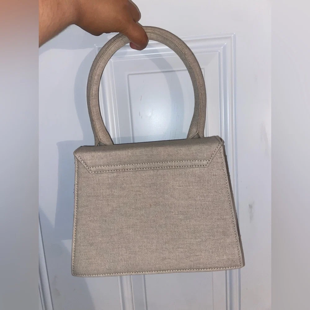 Jacquemus Bag Le Grand Chiquito - Picture 4 of 9